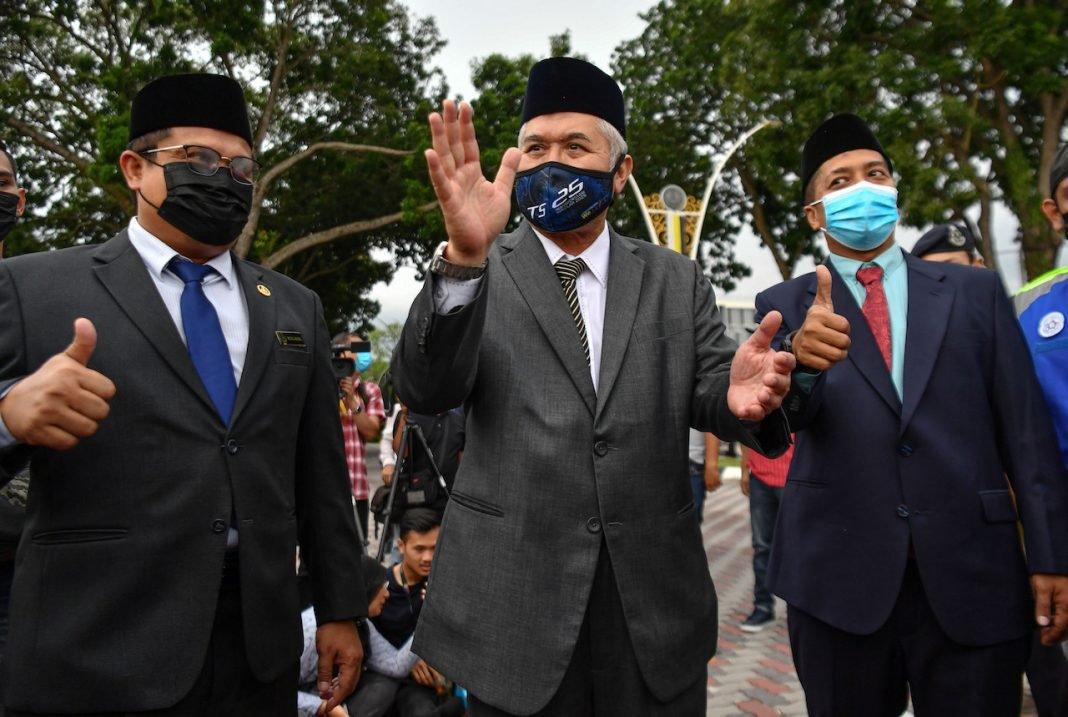 PAS Perak meminta maaf kepada Sultan Nazrin kerana tidak hadir di istana