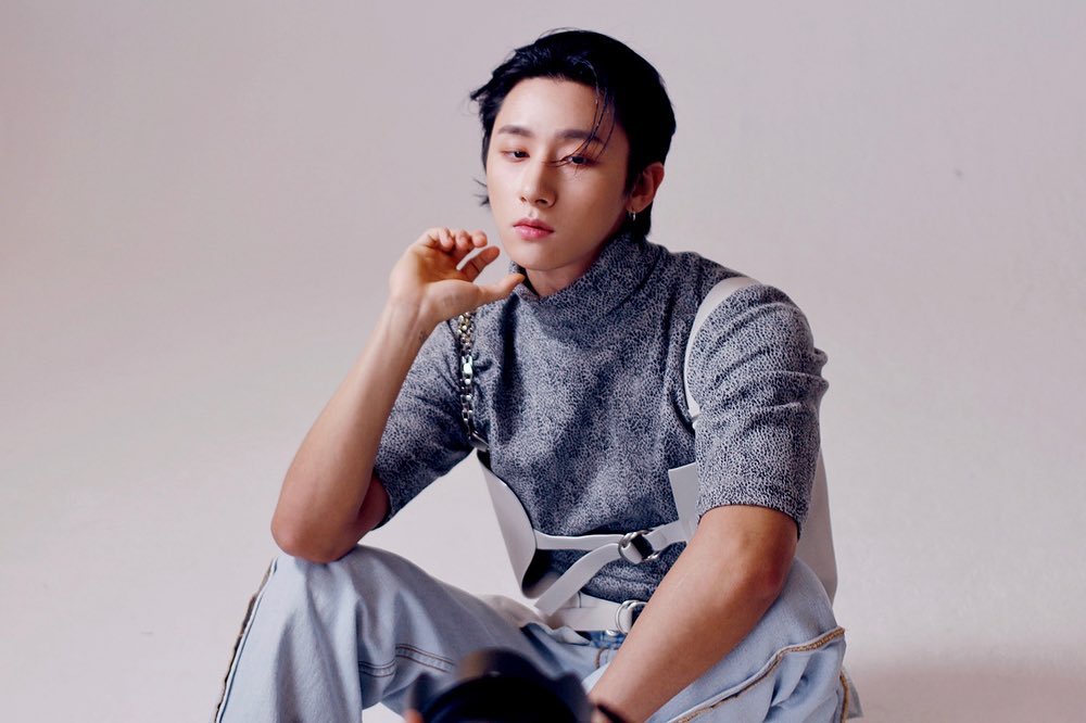 Rapper K-pop I.M dari Monsta X di kecam kerana memakai baju dengan kalimat Islam yang suci