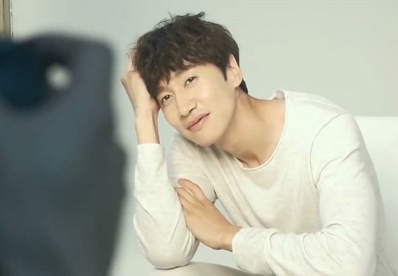Pelakon Korea Selatan Lee Kwang Soo meninggalkan rancangan Running Man selepas 11 tahun