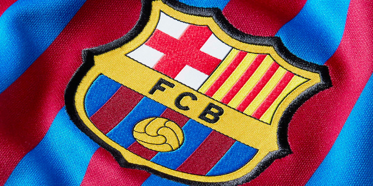 Barcelona mengaibkan Real Madrid dengan kekalahan 4-0 di Bernabeu