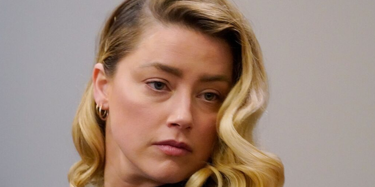 Selepas percubaan, Amber Heard berkata dia masih sayangkan Johnny Depp (VIDEO)