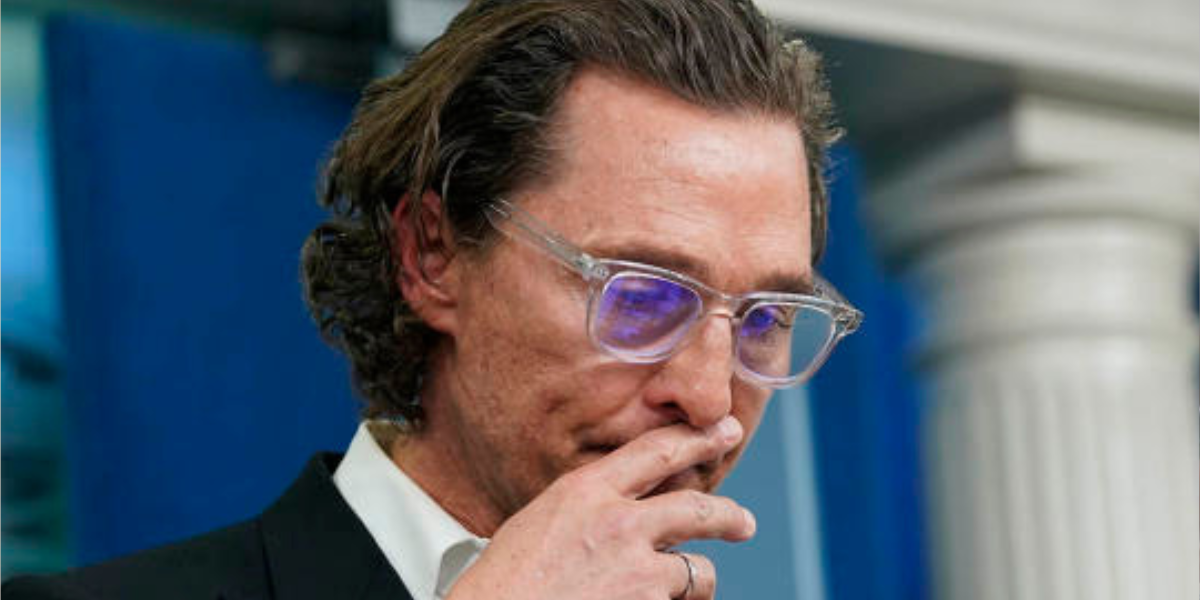 Pelakon Matthew McConaughey membuat rayuan emosi untuk undang-undang senjata di Rumah Putih