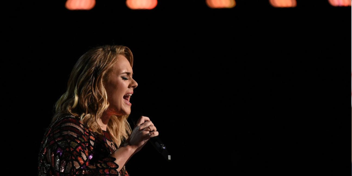 Adele mengumumkan tarikh residensi Vegas yang dijadualkan semula