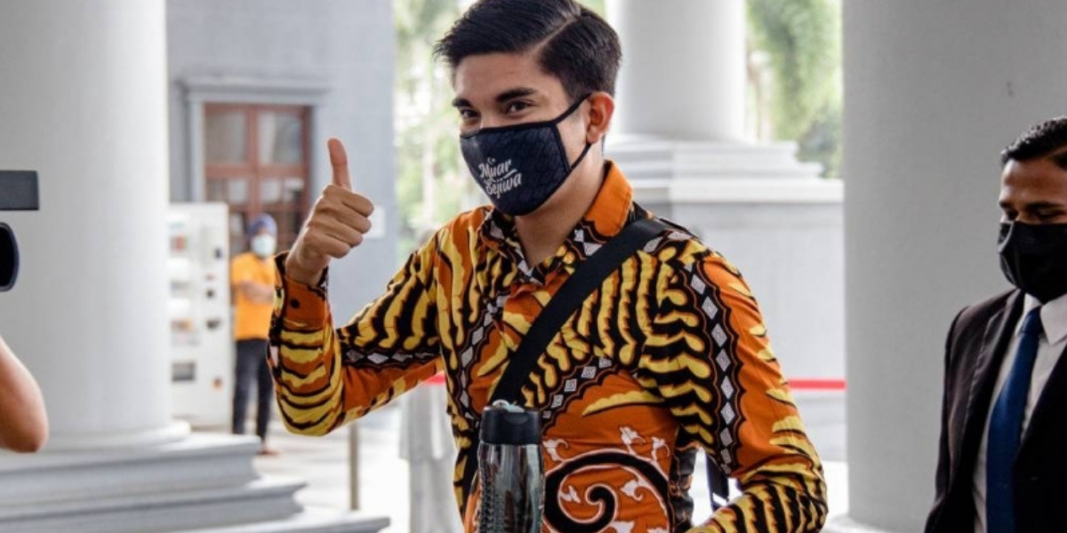 Tiada lagi siaran media sosial mengenai kes yang sedang berjalan, hakim memberi amaran kepada pendakwaan dan pembelaan dalam perbicaraan rasuah Syed Saddiq
