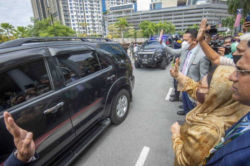 Laporan: Dipenjara Najib menjalani ujian perubatan di hospital