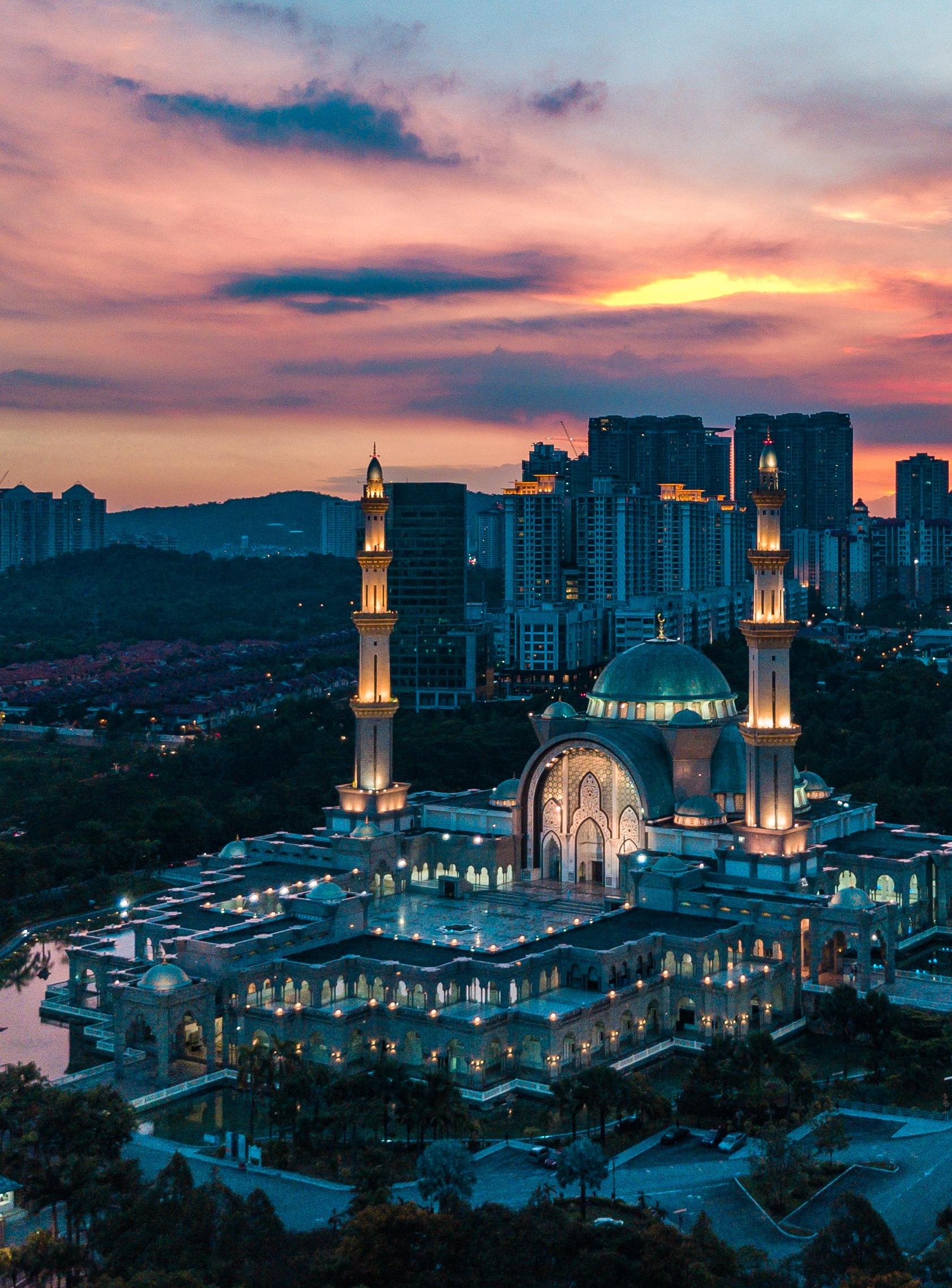 Perkara Yang Dilakukan Dan Dilarang Di Malaysia