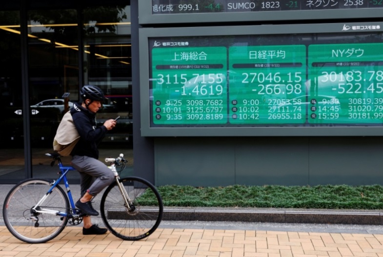 Saham Asia Tergagap, Perhimpunan Dolar AS Berjeda Ketika Fed Dilihat