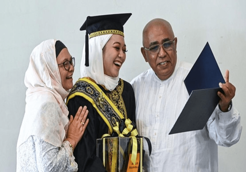 Graduan Berjuang dengan Jantung Bengkak dan Hipertiroidisme Dinobat Penerima Anugerah Pelajaran Diraja