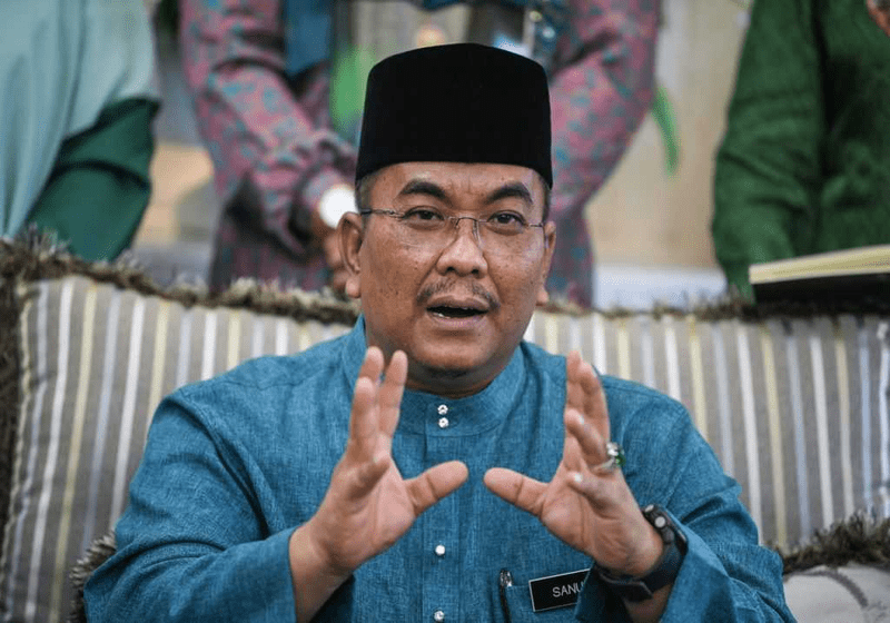 Tunggu Hari Saja –  Komen Sanusi