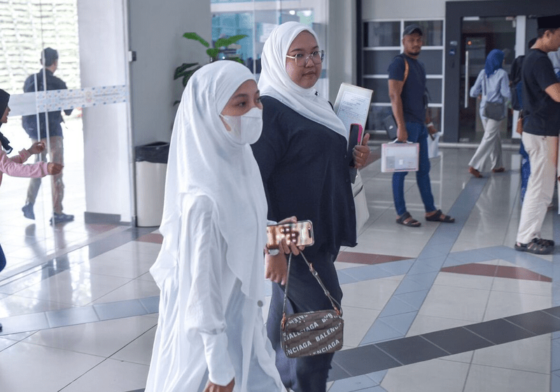 Jangan Hilang Begitu Saja, Jangan Ghaib! – Shakilla Khoriri