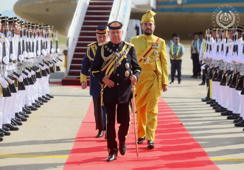 Sultan Ibrahim Ditabal Sebagai Agong Baharu Hari Ini