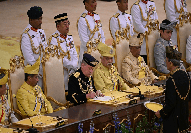 Sultan Ibrahim Secara Rasmi Yang di-Pertuan Agong ke-17 Baharu