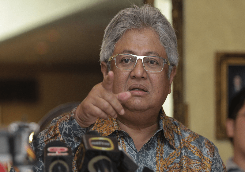 Jualan Arak Melalui Mesin Layan Diri: Bekas Menteri Undang-Undang Zaid Ibrahim Mengecam Cadangan Ahli Parlimen Pulai