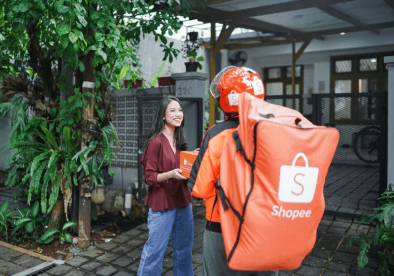 Shopee Perkenalkan Kemudahan Baru “Jaminan Tepat Masa” untuk Pembeli dalam Talian