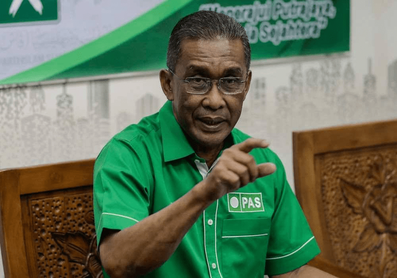 PN Desak Polis Tarik Segera Notis Terhadap Azmin Ali
