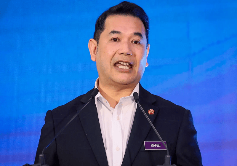 Peruntukan Bagi Kenaikan Gaji Penjawat Awam Bakal Dibentang dalam Belanjawan 2025 – Rafizi￼