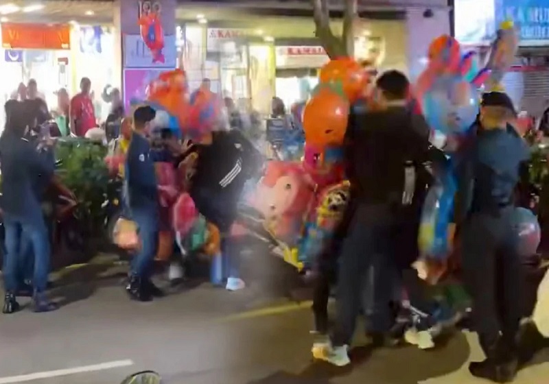 Peniaga Belon di Jalan TAR Tolak Anggota DBKL Selepas Teguran Ketiga