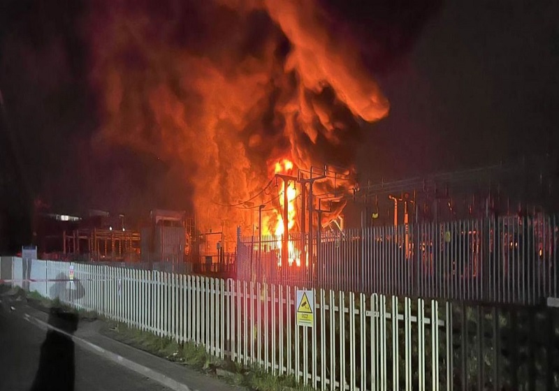 Lapangan Terbang Heathrow Ditutup 24 Jam
