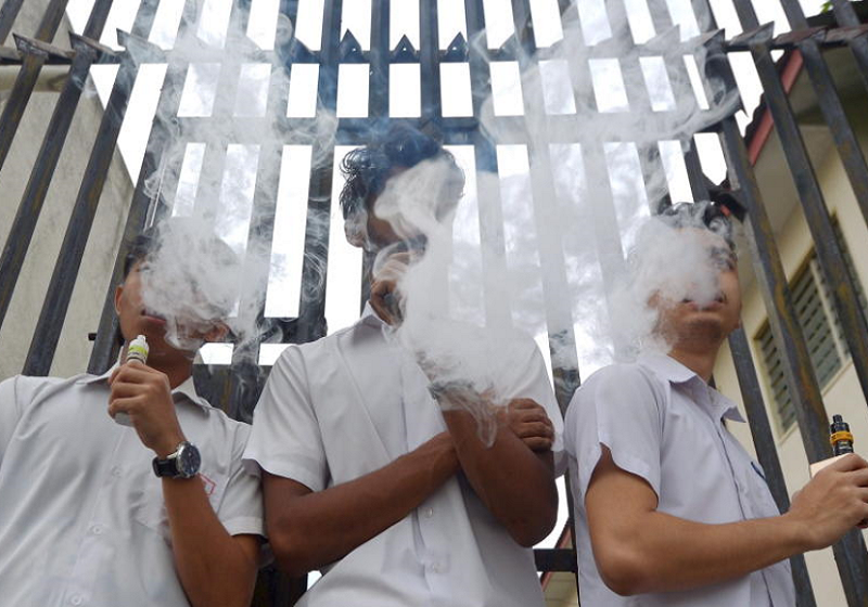 Pelajar Tingkatan Tiga Diserang Sawan Selepas Hisap Vape di Tandas Sekolah