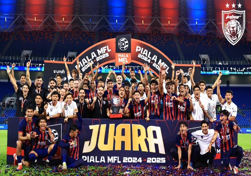 JDT Catat Sejarah dengan 16 Trofi Sepanjang Musim 2024/25