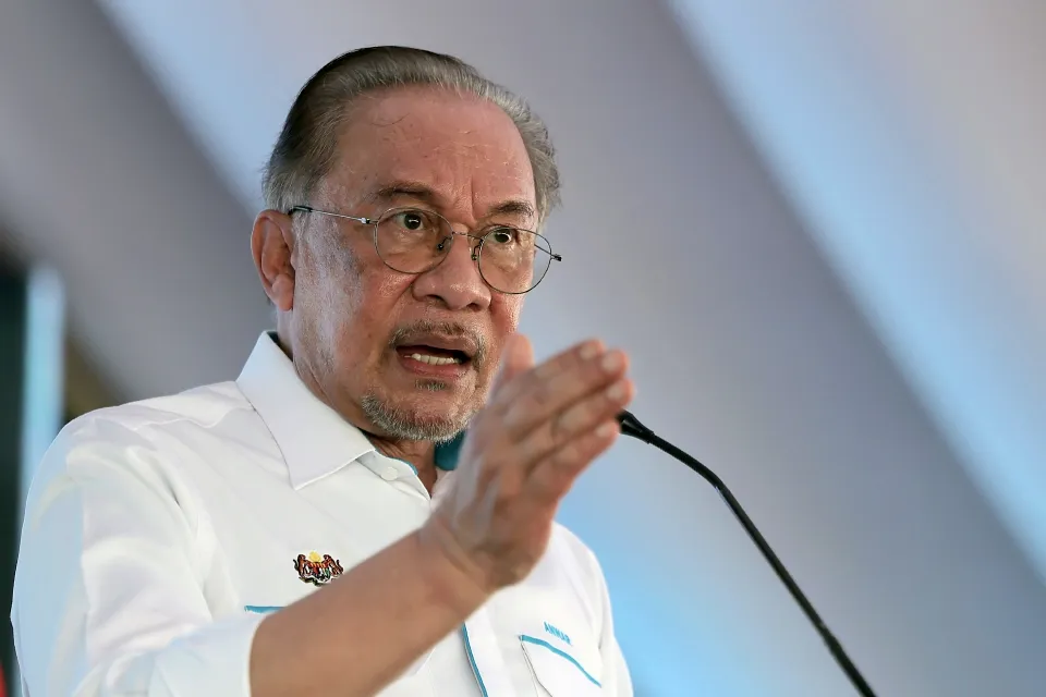Anwar Beri Tempoh Seminggu, Mesej Tegas Kepada Pegawai Tertinggi Badan Penguat Kuasa