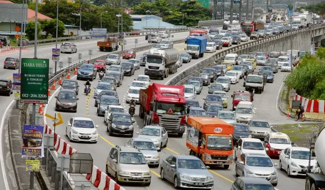 Kesesakan Lalu Lintas Lembah Klang: Kerajaan Tiada Rancangan Hadkan Kereta