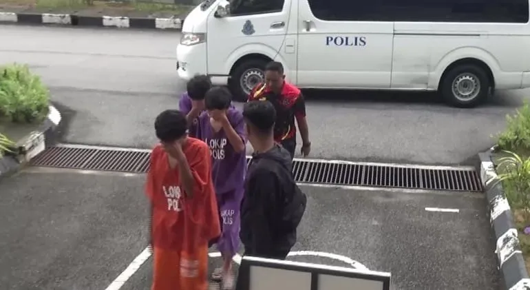 Tiga Remaja Lempar Mercun Seremban Direman Empat Hari