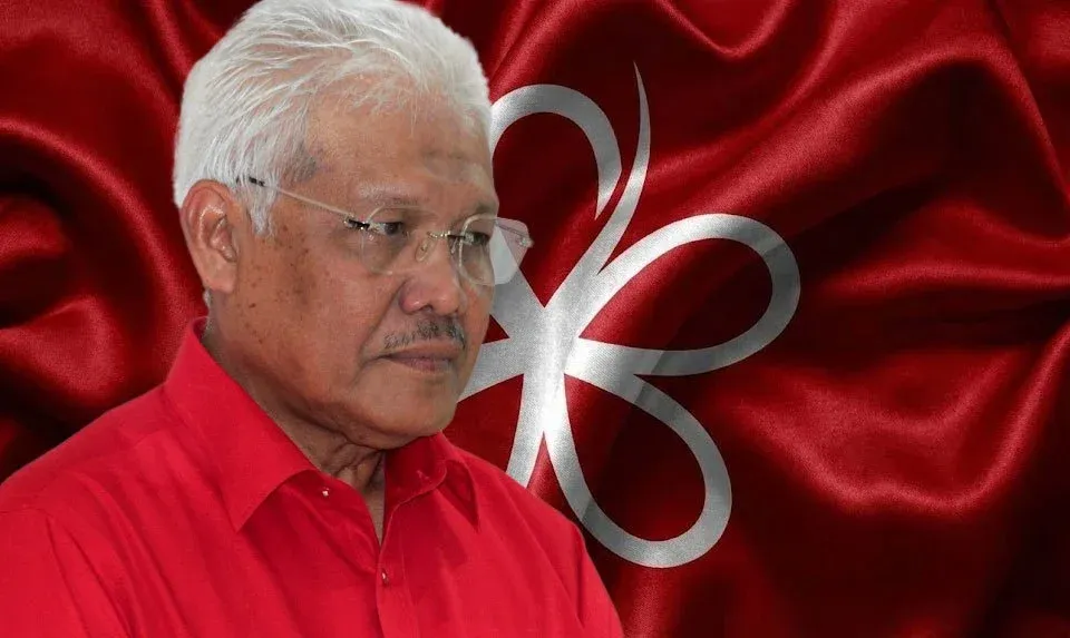 Hamzah Zainuddin Kena Pecat dari BERSATU