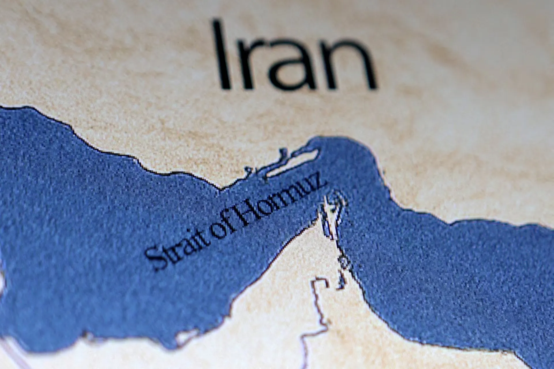 Iran Mahu Tutup Terus Selat Hormuz Jika Diserang AS