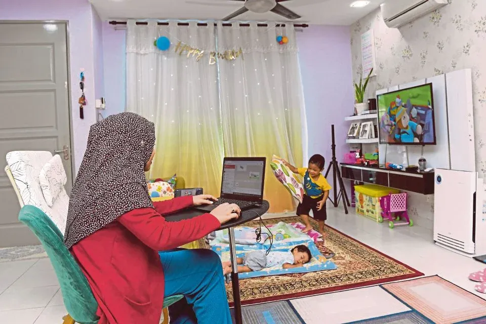 Elak Gangguan Di Rumah, Ikuti Tips Kekal Produktif Masa BDR Ini