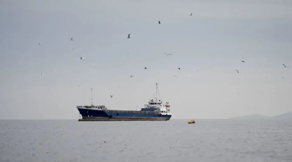 Harga Minyak Melambung Secara Mendadak Selepas Iran Tutup Selat Hormuz Sekali Lagi