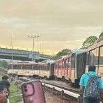 kereta api tergelincir