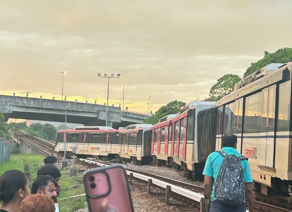 Laluan Ampang-Sri Petaling Terjejas Selepas Kereta Api Tergelincir