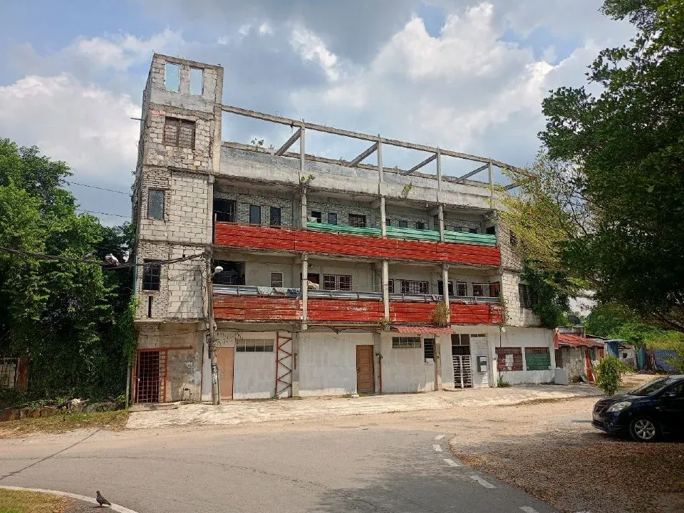 RM600,000 Diperlukan untuk Roboh Flat Rohingya di Sungai Tekali