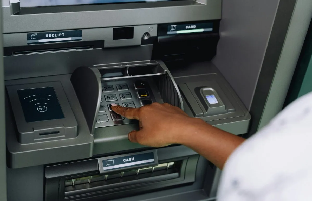 Tiada Lagi Caj RM1 Pengeluaran Wang di ATM Mulai 1 Julai 2026