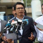 guna kemudahan kerajaan