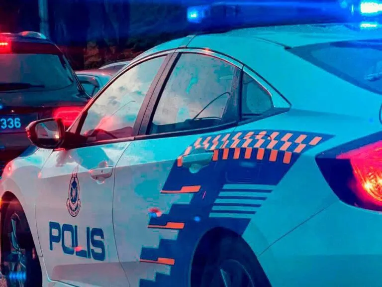 Cucu Pukul Nenek Guna Tukul Besi Hingga Cedera Parah