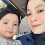 Fara Salleh kongsi wajah anak