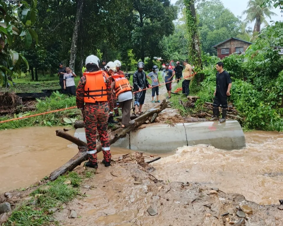 Enam Mangsa Berjaya Diselamatkan Akibat Kepala Air di Gunung Jerai