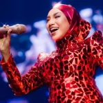 terima gelaran Datuk