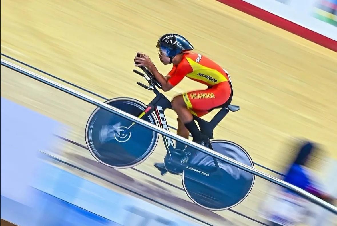 Hareez Naufal Lengkapkan Hatrik Emas di Sukma 2026