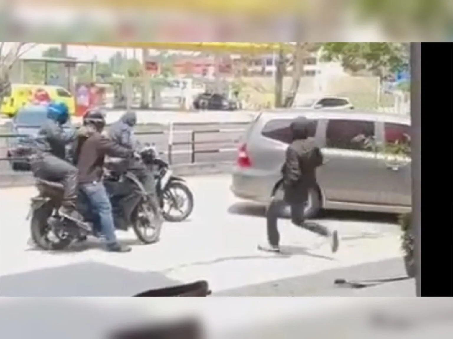 Kedai Emas di Kuantan Disamun Empat Lelaki Bersenjata Parang