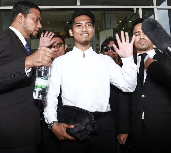 Pemilik Rocky Didakwa Tarik Anjing, Penghantar Barang Dituduh Jerut 