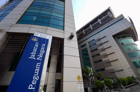 pertuduhan Nicky Liow ditarik balik