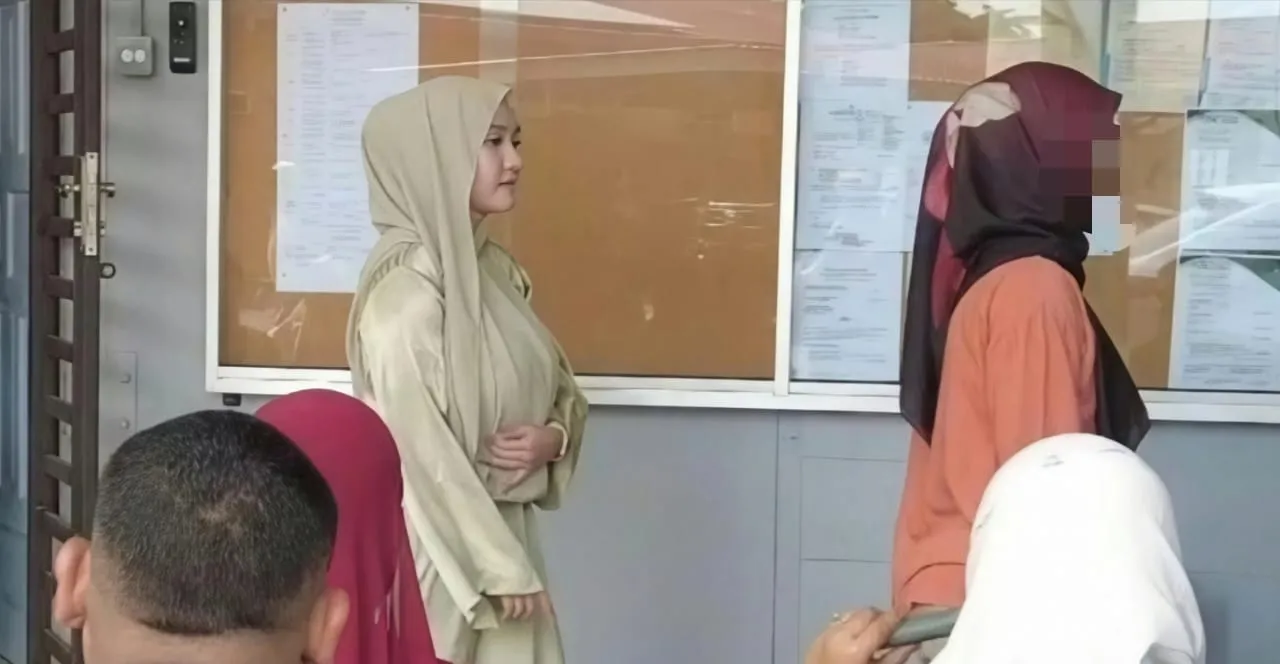Promosi Judi Online, Pempengaruh Wanita Dikenakan Bon 2 Tahun