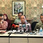 keputusan turunkan Yang-Pertuan Besar NS