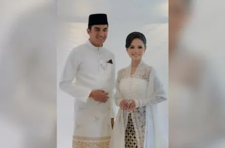 busana tradisional Melayu perkahwinan