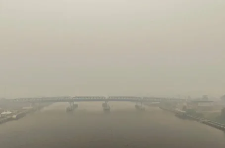 bantu Indonesia padam kebakaran