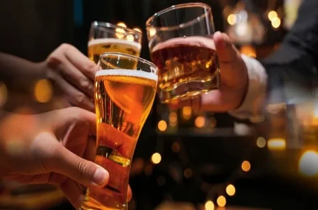 hukum bekerja di syarikat berkaitan arak