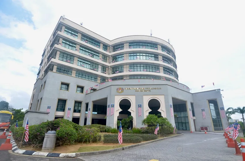 MOSTI Dapat Aduan Salah Guna Identiti Pegawai